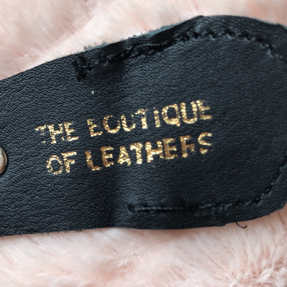 BOUTIQUE OF LEATHER - Picture 7 of 14